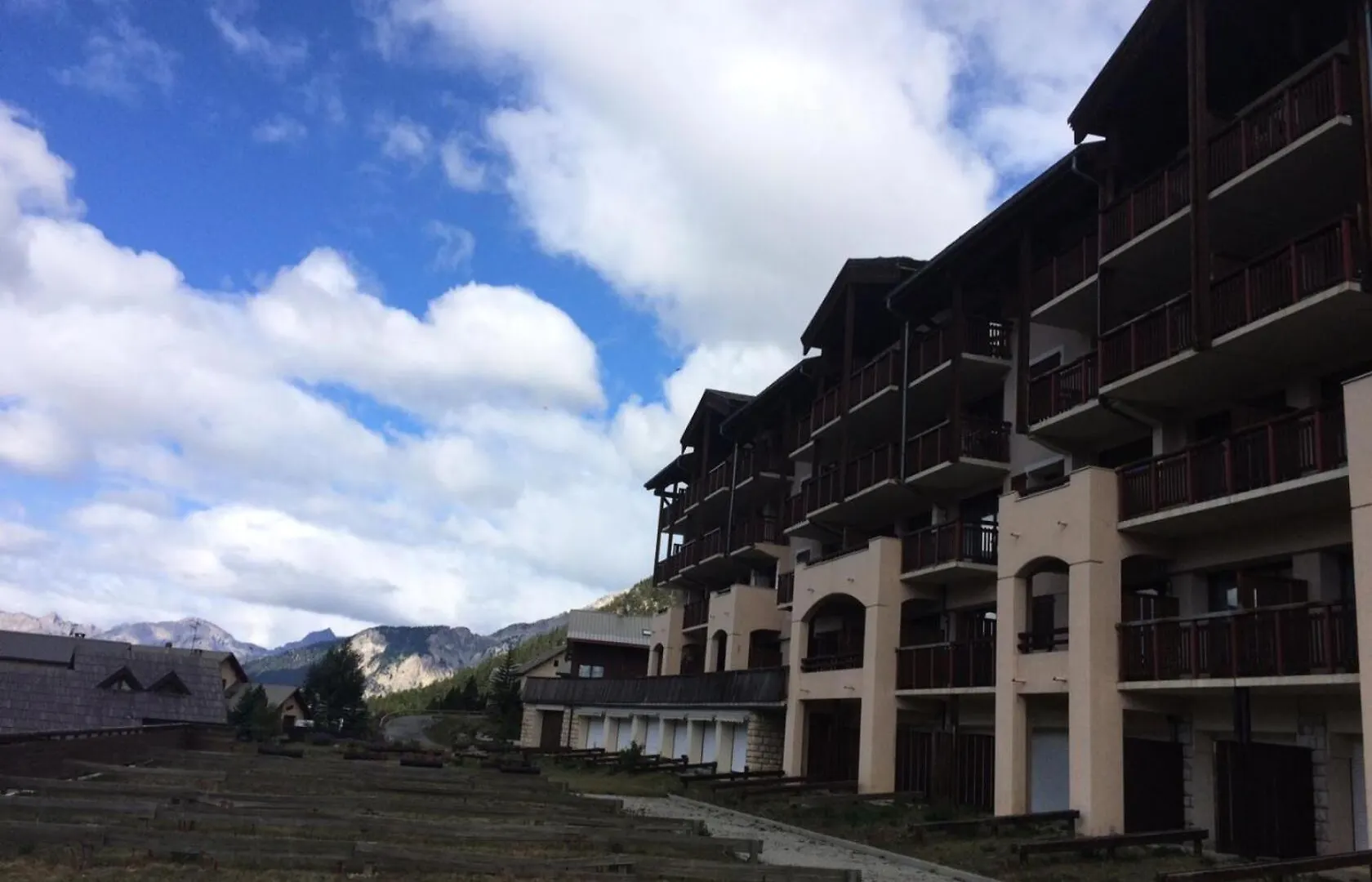 Residence Plein Soleil - Appartement Plein Sud Avec Superbe Vue, Balcon, Parking. Mae-9004 Montgenevre Apartment