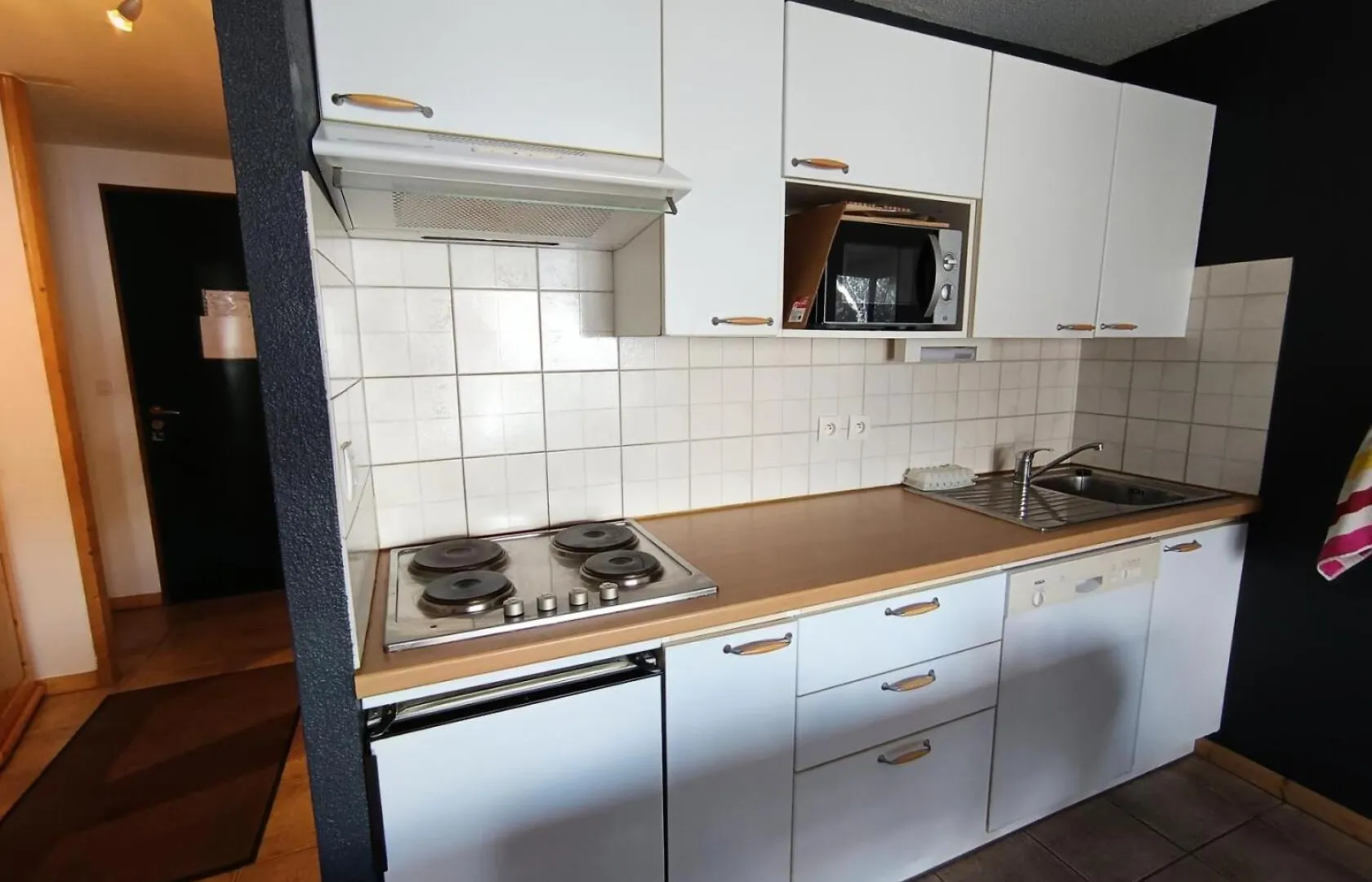 Residence Plein Soleil - Appartement Plein Sud Avec Superbe Vue, Balcon, Parking. Mae-9004 Montgenevre